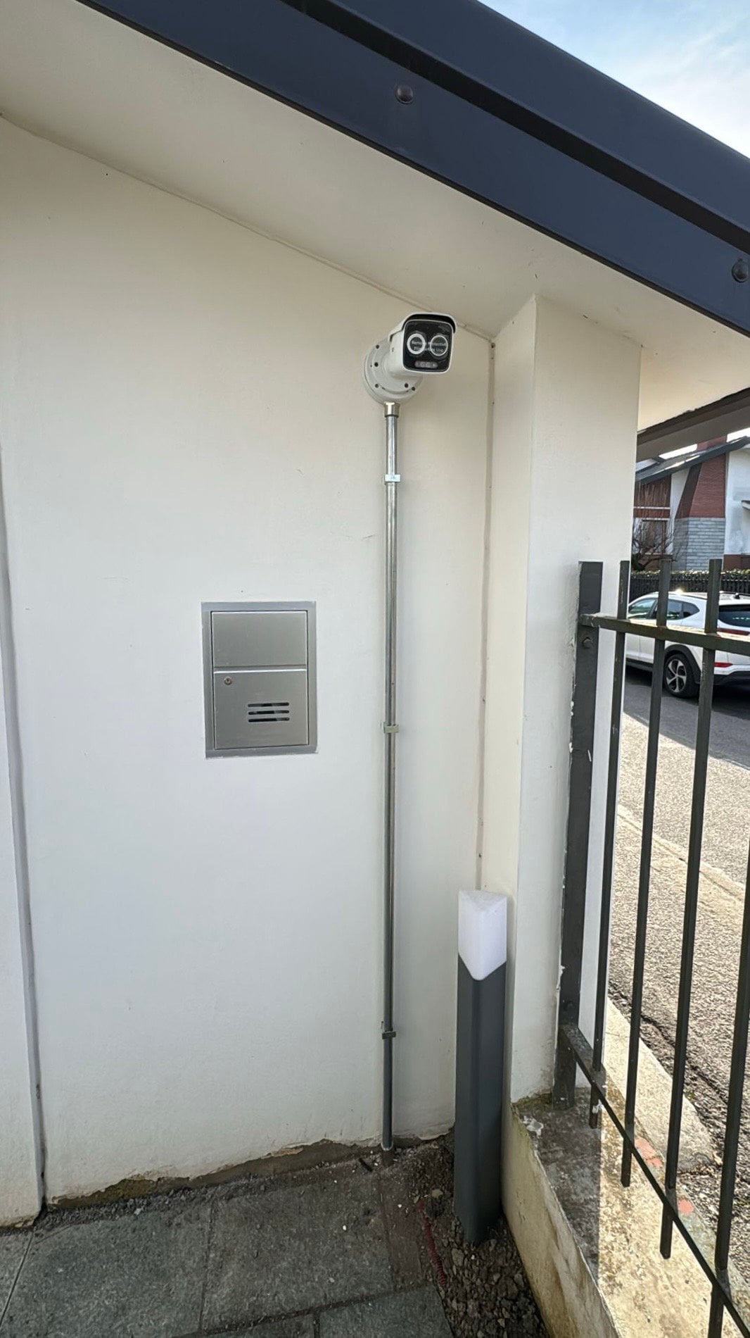 Case study: Protezione perimetrale e privacy condominiale — Parabiago